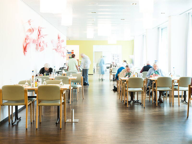 mittagstisch_1.jpg mittagstisch_1.jpg